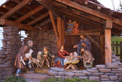 The First Nativity Scene Was Created in 1223 | Smithsonian