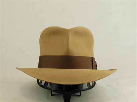 Indiana Jones style hat... I LOVE it! | Hat fashion, Hats, Style