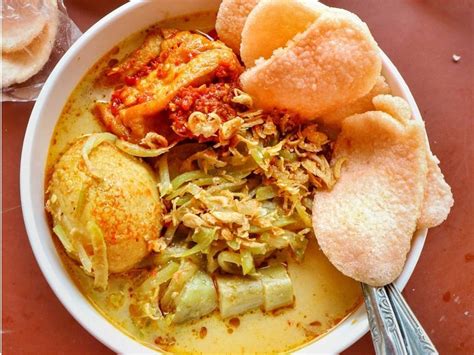 5 Resep Kreasi Lontong Sayur untuk Berbuka Puasa | Tagar