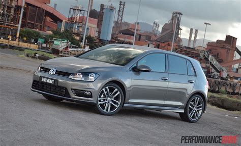 2015 Volkswagen Golf 110TDI Mk7 R-Line review (video) | PerformanceDrive