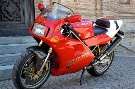 Ducati 888 SP5.