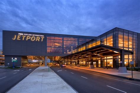 PWM Portland International Jetport - Dave Clough Photography