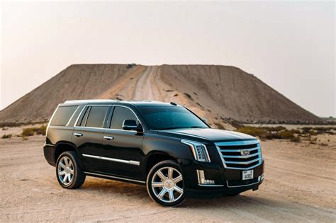 7 seater Car Rental in Dubai | Best Prices, Multiple Offers