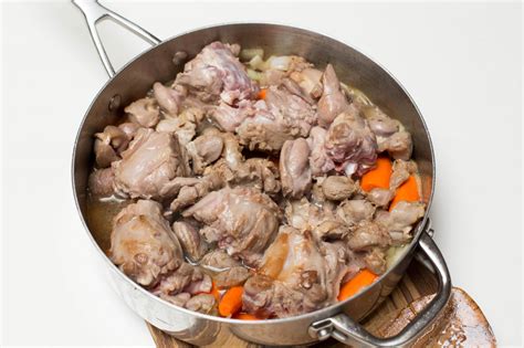 Turkey Necks Recipe (The Classic Way) - Momsdish