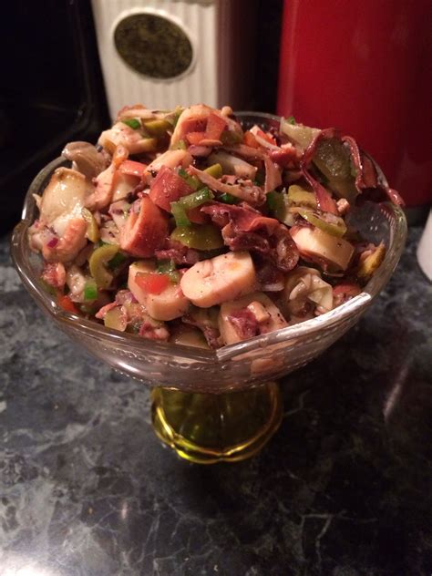 How to Make Octopus Salad(Ensalada De Pulpo Y Carrucho) Seafood Salad ...