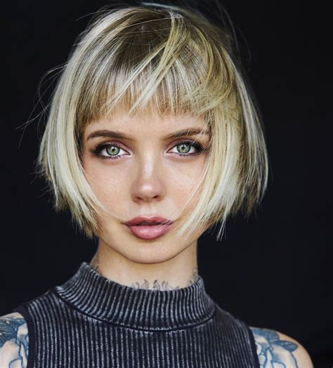 10 Trendy Messy Bob Hairstyles and Haircuts, 2021 Female Short Hair Ideas