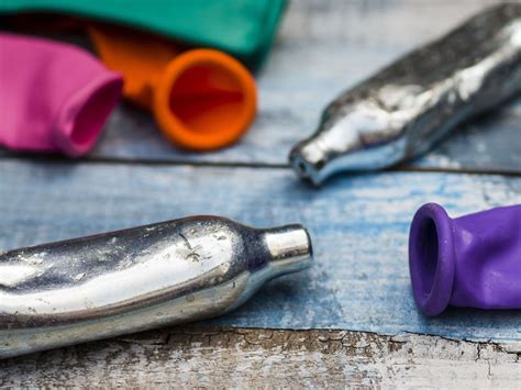 Laughing gas: How dangerous is 'hippie crack', why is it legal and what ...