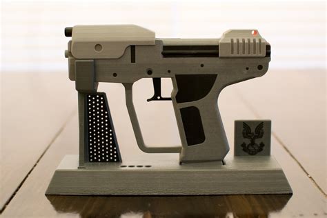 Freaken Crazy 3D Printed GUN - Halo Magnum