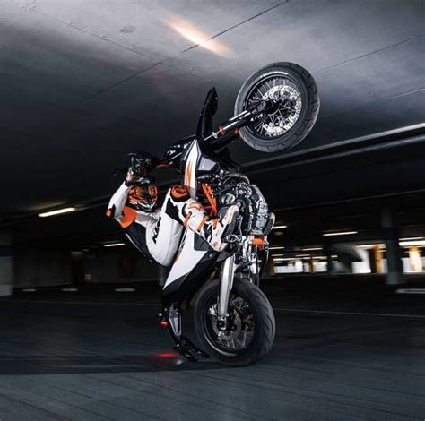 KTM Stunt Bike | Stunt bike, Ktm, Stunts