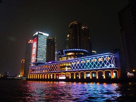 Travel By Photo - Shanghai Night & HuangPu River Cruise