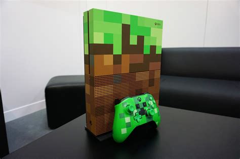 Hands-on with the Minecraft Xbox One S Limited Edition Bundle | Windows ...