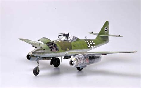 1:32 Scale Messerschmitt Me 262 A la Heavy ARMAMENT Trumpeter assembly ...