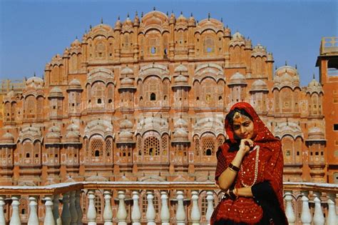 Visit Hawa Mahal in Jaipur Rajasthan | Jaipur Sightseeing Blog Rajasthan