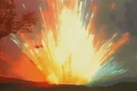 Explode Explosion GIF - Explode Explosion Boom - Discover & Share GIFs