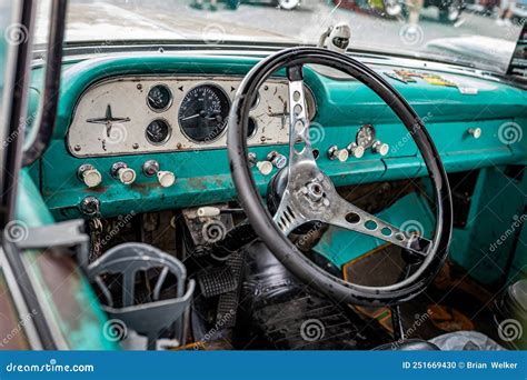 1960 Ford F100 Pickup Truck Editorial Image - Image of rare, historic ...