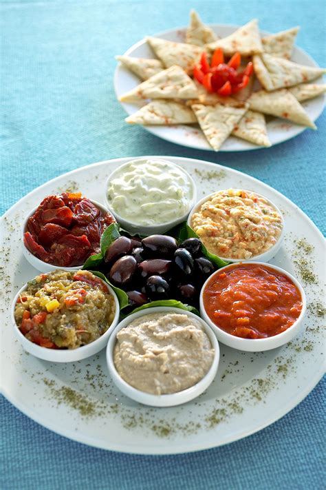 Mediterranean Meze, the best selection of dips to enjoy along a glass ...