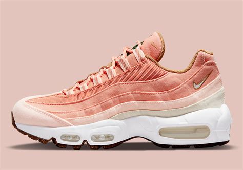 Nike Air Max 95 Cork Pink CZ2275-800 Release Date | SneakerNews.com