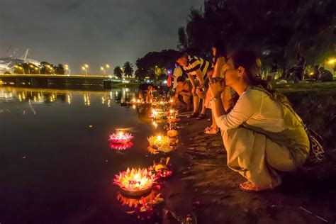 Loy Krathong - November - Bangkok Happy hub