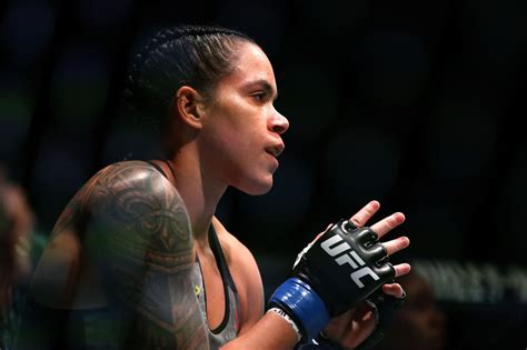 Amanda Nunes makes history with win over Felicia Spencer at UFC 250 ...