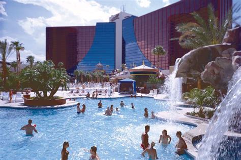 Rio Hotel & Casino Las Vegas | Bookonline.com