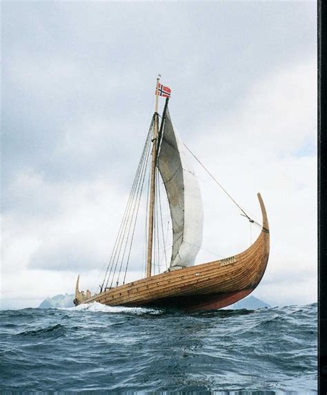 Lofotr Viking Museum - Norge... This is a great picture, as it shows ...