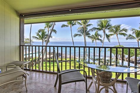 Oceanfront Kailua-Kona Condo w/ Community Pool! | Evolve