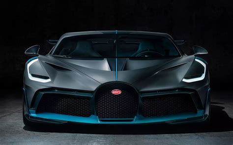 BUGATTI Divo Specs & Photos - 2018, 2019, 2020, 2021, 2022, 2023, 2024 ...