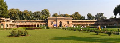 Sarnath Archaeological Museum - The oldest site museum – Varanasi Videos