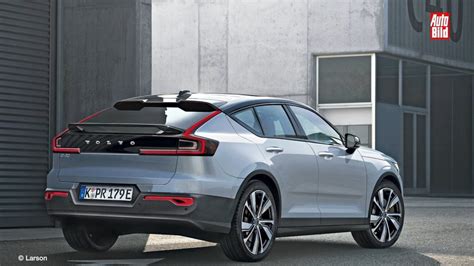 Nuova Volvo C40 2021, suv coupè elettrico. Prime informazioni