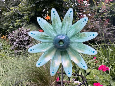 Daisy Flower Garden Decoration for the Yard - Etsy