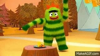 Party in My Tummy - Yo Gabba Gabba! on Make a GIF