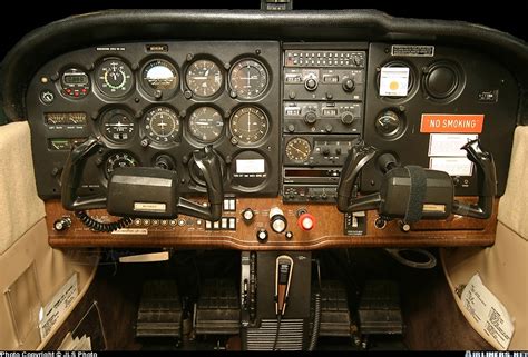 Cool Jet Airlines: Cessna 172 Interior