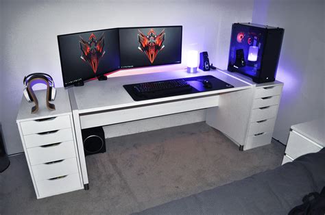 Removed the desks two middle drawers and added more RGB! | Home office ...