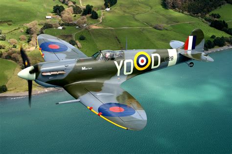 Battle of Britain: See How Spitfire WWII Fighter Planes are Restored in ...