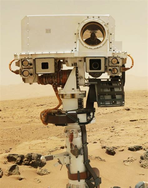 Mars Curiosity Rover Autonomously Samples Rocks With Incredible ...