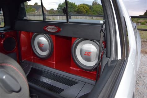 DD Audio Install Highlight - 2006 Opel Corsa Utility - DD Audio