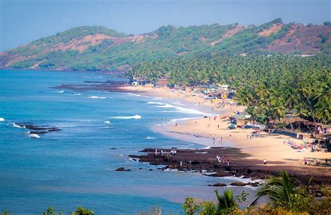 15 Best Beaches in Goa to Enjoy with Distance, Activities list