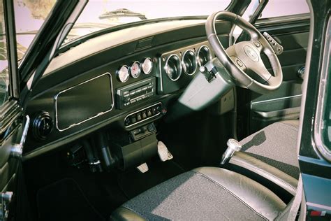 Classic Mini Cooper Interior - Find more pics like this and a community ...