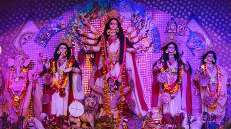 6 Durga Puja Pandals To Go Pandal Hopping In Bengaluru