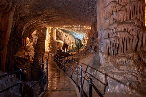 Postojna Caves & Predjama Castle – M tours Bled