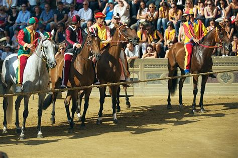 Horses & jockeys in the wildest horse race in the world, Italy's Il ...