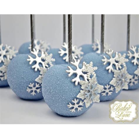 Winter Wonderland cakepops | Chocolate covered apples, Winter ...