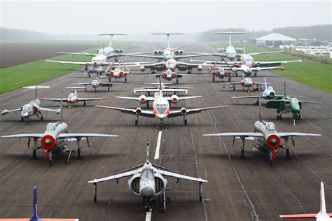 British Cold War jet collection : aviation