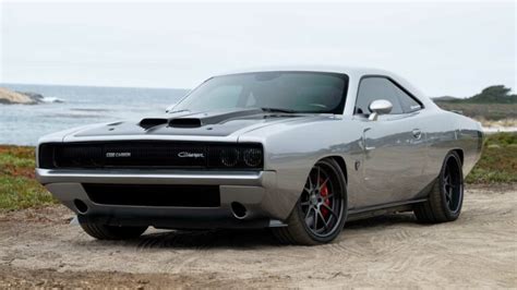 This Dodge Challenger Hellcat Makes Its Best Impression Of An Old ...