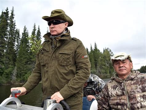 Kremlin releases photos of Vladimir Putin's vacation in Siberia ...