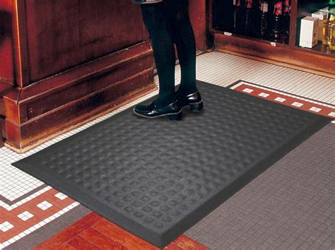 Ideal Restaurant Floor Mat Placement – Ultimate Mats | Ultimate Mats