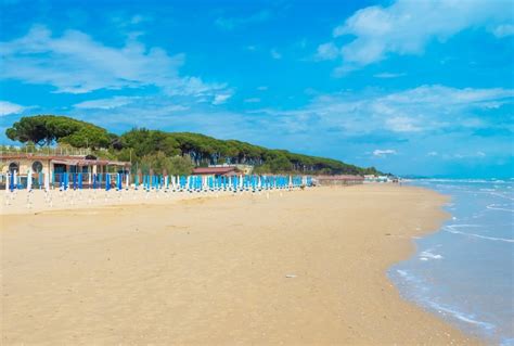 Abruzzo Beaches | Blue Flag Beaches in Abruzzo Adriatic Coast ⛱