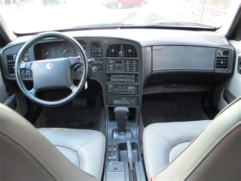 saab 9000CSE interior