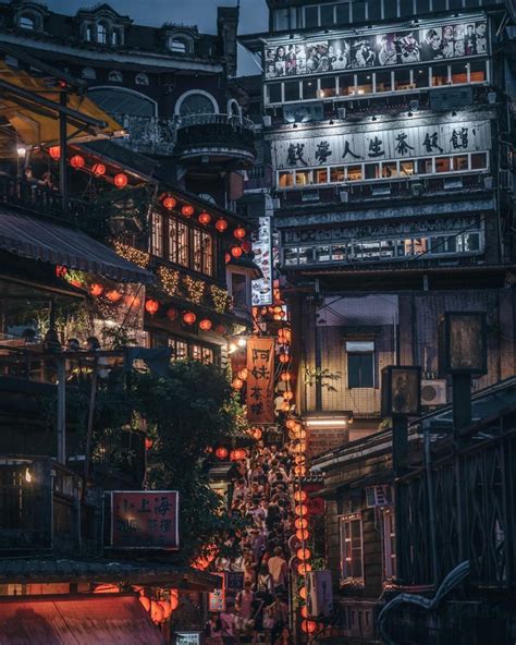 Jiufen Old Street in the evening. : r/taiwan