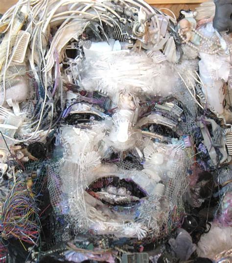 28 Works of Junk Art That Will Blow Your Mind